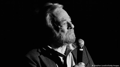 Broadway legend Stephen Sondheim dies, aged 91 (Stephen Lovekin/Getty Images) Broadway legend Stephen Sondheim dies, aged 91 (Stephen Lovekin/Getty Images)