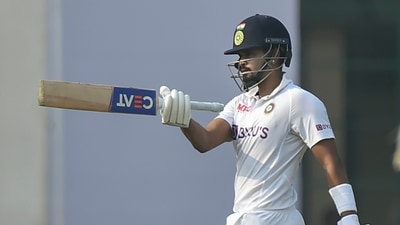 India's Shreyas Iyer walks back to pavilion after losing his wicket during day fourth of the first cricket test match between India and New Zealand, at Green Park stadium in Kanpur, Sunday, Nov. 28, 2021.&nbsp; (PTI)