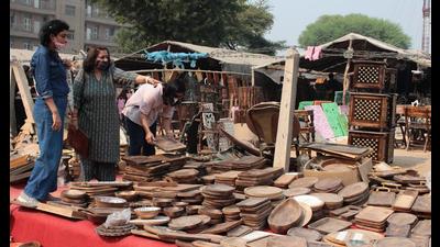 The shops, most of which sell furniture and handicrafts, have come up illegally over the past 15 years in the area, police said. (HT Archive) The shops, most of which sell furniture and handicrafts, have come up illegally over the past 15 years in the area, police said. (HT Archive)