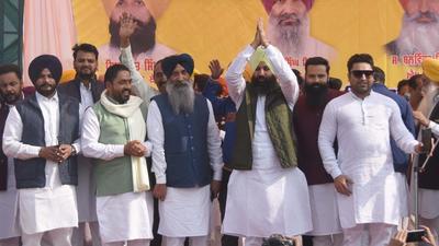 LIP MLA Bains said that the party was willing to form an alliance for the assembly elections (. Harsimar Pal Singh/HT) LIP MLA Bains said that the party was willing to form an alliance for the assembly elections (. Harsimar Pal Singh/HT)