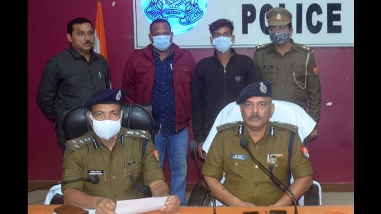The arrested accused in Prayagraj police custody (HT Photo)
