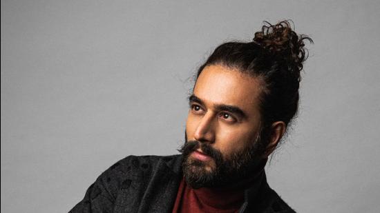 Music composer Sheykhar Ravjiani turns 45 on November 29. Music composer Sheykhar Ravjiani turns 45 on November 29.