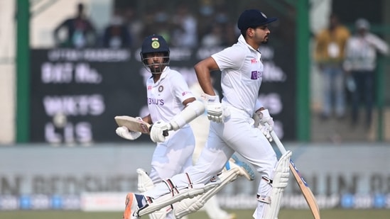 'Somebody will go out but that guy won't be him': Aakash Chopra says it's 'now impossible' to drop India batter for 2nd IND vs NZ Test(TWITTER)