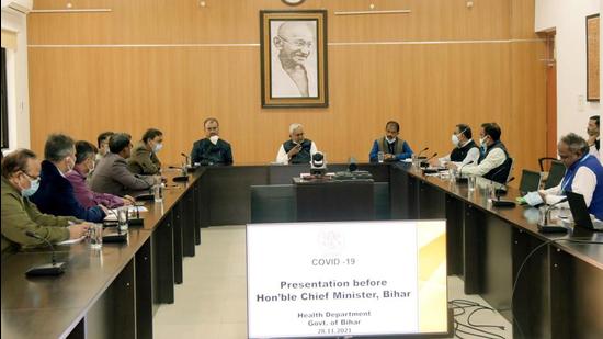 Chief Minister Nitish Kumar holds a review meeting with health department officials to tackle the new Covid variant, in Patna on Sunday. (Santosh Kumar/Ht Photo)