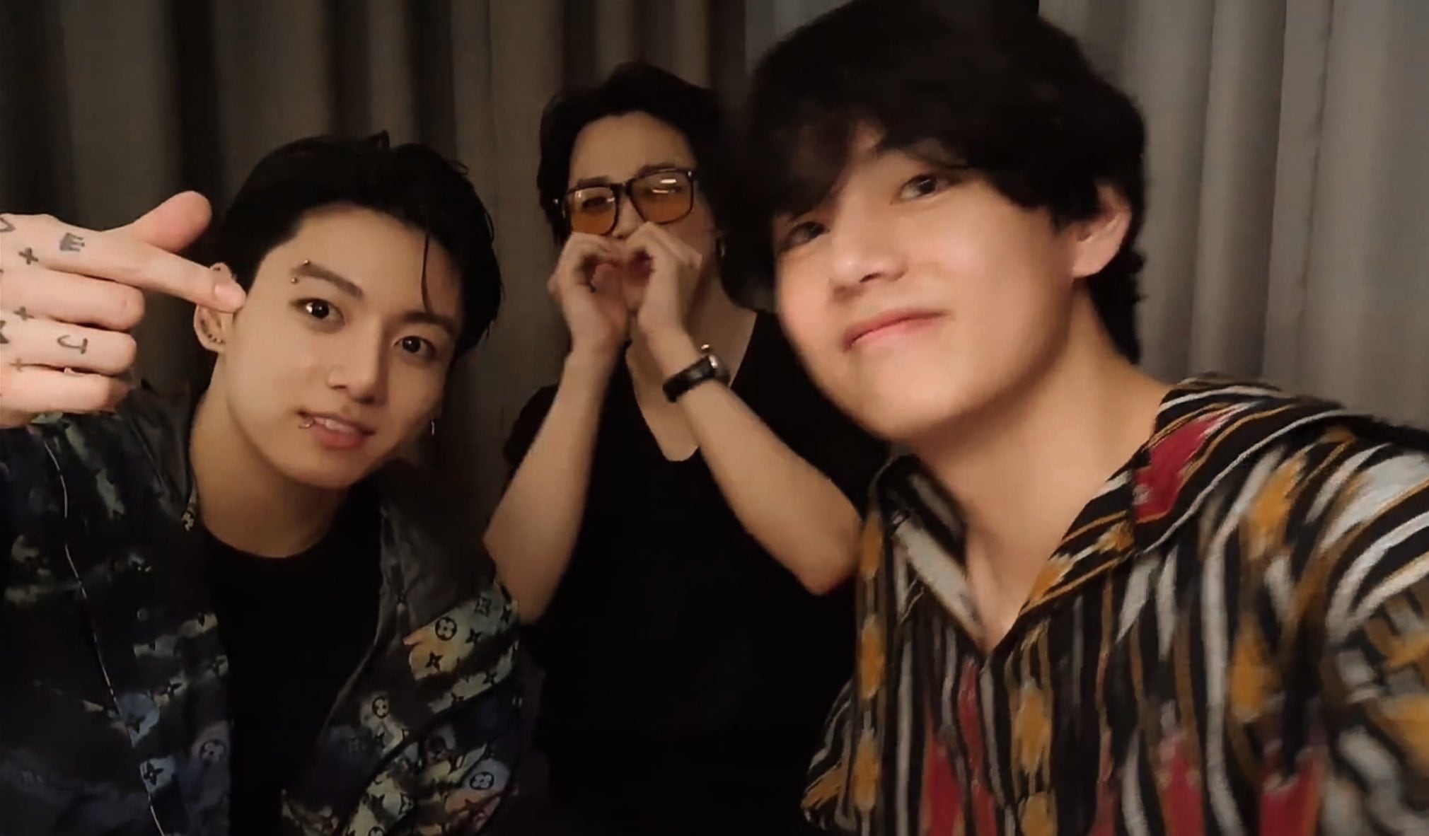 BTS members Jungkook, Jimin and V came together for a Vlive session. BTS members Jungkook, Jimin and V came together for a Vlive session. 