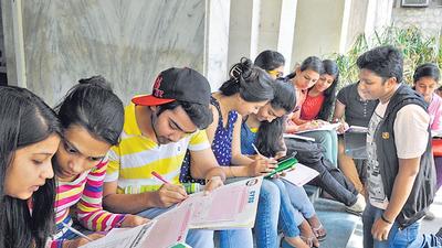 Number of students applying for engineering courses have increased this year compared to 2020 and the reason, according to experts, is that professional courses offer more job prospects especially during the Covid pandemic period. (HT (PIC FOR REPRESENTATION)) Number of students applying for engineering courses have increased this year compared to 2020 and the reason, according to experts, is that professional courses offer more job prospects especially during the Covid pandemic period. (HT (PIC FOR REPRESENTATION))