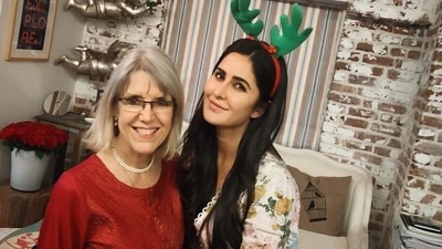 Katrina Kaif poses with her mother Suzanne Turquotte. Katrina Kaif poses with her mother Suzanne Turquotte.