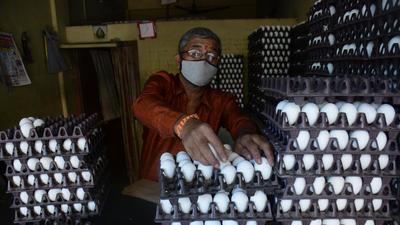 Shopkeepers said that this rule will lead to unnecessary fights and harassment. (HT File) Shopkeepers said that this rule will lead to unnecessary fights and harassment. (HT File)