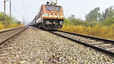 The bodies of a man and woman tied with a cloth on their waist were found lying on railway track near Jajau railway station within in Agra (File photo)