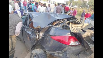 The Verna Hyundai car, bearing registration number PB10- ER 9909, was coming at breakneck speed from Chandigarh side when it hit a road divider in Gharuan and ran over two auto drivers, who were sipping tea on the slip road. (HT File)
