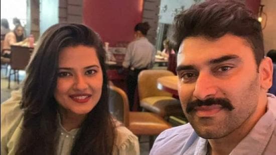 Recently, Nikitin Dheer along with Kratika Sengar Dheer made the announcement of the couple expecting a baby through social media