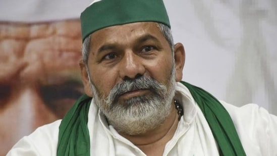 Earlier in the day, BKU spokesperson Rakesh Tikait said farmer unions will not leave protest sites, mostly along the borders of Delhi, without talking to the Centre.(HT file photo)