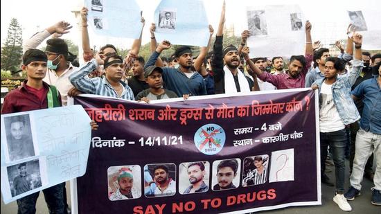 People hold a protest march against the hooch tragedy at Kargil Chowk in Patna,on November 14 (HT File Photo/Santosh Kumar) People hold a protest march against the hooch tragedy at Kargil Chowk in Patna,on November 14 (HT File Photo/Santosh Kumar)
