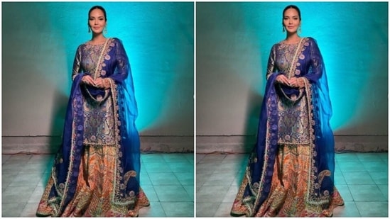 Esha paired her attire with a satin blue dupatta adorned with silver zari and moti by the borders.(Instagram/@egupta)