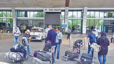 The Lohegaon international airport in Pune, which has been shut for 12-hours daily due to the runway re-carpeting work, is all set to begin operations from today, after a gap of 20 months. the airport will not be operational from 9 am to 11.30 am on weekdays and from 11 am to 5 pm on Saturday due to runway maintenance work. (HT(PIC FOR REPRESENTATION)) The Lohegaon international airport in Pune, which has been shut for 12-hours daily due to the runway re-carpeting work, is all set to begin operations from today, after a gap of 20 months. the airport will not be operational from 9 am to 11.30 am on weekdays and from 11 am to 5 pm on Saturday due to runway maintenance work. (HT(PIC FOR REPRESENTATION))