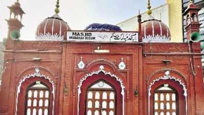 Masjid Mubarak Begum in Chawri Bazar in Delhi's Walled City