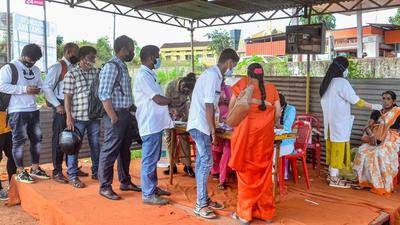 Following detection of Covid cases on campuses, Karnataka has stepped up screening along the Kerala and Tamil Nadu borders. (PTI) Following detection of Covid cases on campuses, Karnataka has stepped up screening along the Kerala and Tamil Nadu borders. (PTI)