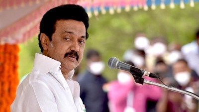 Announcing extension of current norms to help prevent the spread of Covid-19 till December 15, Stalin said inter-state public transportation services would be operational in respect of Kerala as well. (HT_PRINT)