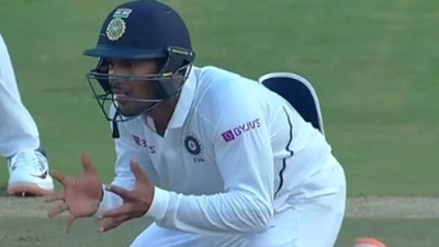 Mayank Agarwal's fielding on his knees during 1st Test in Kanpur&nbsp; (Screengrab)