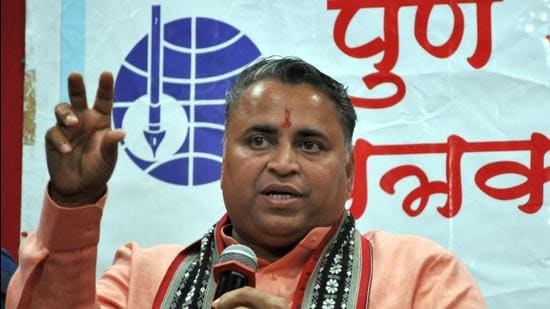 Sunil Deodhar is a special invitee, along with BJP in-charge of Andhra affairs Muralidharan and Shiva Prakash, in the core committee of BJP in Andhra Pradesh (Agencies)