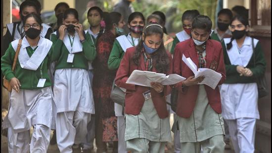 School administrators said that they were able to conduct the exam without any disruptions even though there were more students taking the test. (Sanchit Khanna/HT Photo)