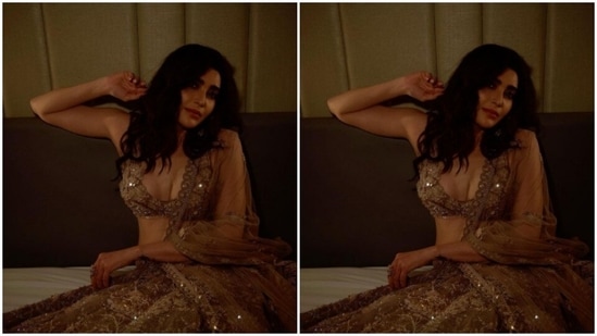 Karishma played muse to the fashion designer Payal Keyal and decked up in a golden lehenga.(Instagram/@karishmaktanna)