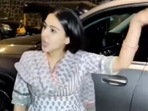 Sara Ali Khan was spotted speaking to the paparazzi. Sara Ali Khan was spotted speaking to the paparazzi. 