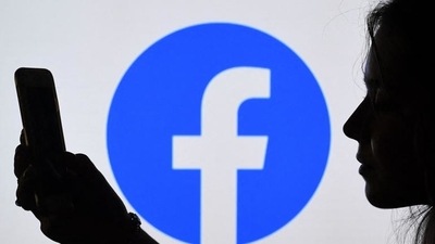 The panel suggested possible ban on particular internet services, such as messengers like WhatsApp and social media websites like Facebook, instead of putting in place blanket internet bans (Image used only for representation) The panel suggested possible ban on particular internet services, such as messengers like WhatsApp and social media websites like Facebook, instead of putting in place blanket internet bans (Image used only for representation)
