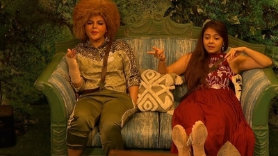 The first task was disqualified because 'Sanchalak' Devoleena Bhattacharjee refused to let the non-VIPs win the game and claimed they broke rules. (COLORS) The first task was disqualified because 'Sanchalak' Devoleena Bhattacharjee refused to let the non-VIPs win the game and claimed they broke rules. (COLORS)