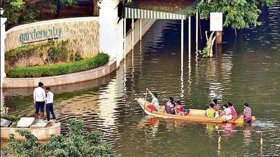 As many as 100 people were killed across Kerala, Karnataka and Tamil Nadu in various rain-related events in the southern peninsula last month. (Agencies)