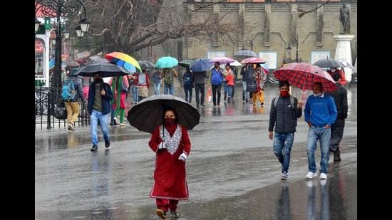 The Shimla-based weather department has forecast disruption in essential services such as power and communication and blockade of roads in Kinnaur, Lahaul-Spiti, Chamba and the higher reaches of Shimla district due to the rain and snowfall. (Deepak Sansta/HT file photo)