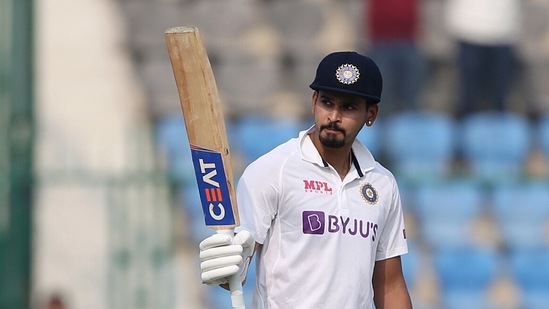 India's Shreyas Iyer celebrates his half-century on Day-4 of the 1st Test match between India and New Zealand, at Green Park International Stadium, in Kanpur on Sunday.(ANI ) India's Shreyas Iyer celebrates his half-century on Day-4 of the 1st Test match between India and New Zealand, at Green Park International Stadium, in Kanpur on Sunday.(ANI )