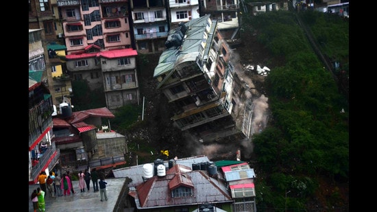 Zirakpur municipal council’s executive officer Girish Verma said the shops’ collapse will be thoroughly investigated, and action will be taken accordingly. (Representative image)