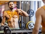 Chandigarh Kare Aashiqui's Ayushmann Khurrana aces barbell bench press at gym(Instagram/ayushmannk) Chandigarh Kare Aashiqui's Ayushmann Khurrana aces barbell bench press at gym(Instagram/ayushmannk)