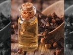 Recipe: This black pepper and clove mouthwash is a homemade ‘virus fighter’(Twitter/mthrearthliving)