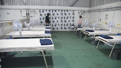 BMC readies a Dedicated Jumbo Covid-19 Hospital of 21,150-bed capacity amid fears of a third wave due to the new variant Omicron, at Malad, in Mumbai (Vijay Bate/HT Photo) BMC readies a Dedicated Jumbo Covid-19 Hospital of 21,150-bed capacity amid fears of a third wave due to the new variant Omicron, at Malad, in Mumbai (Vijay Bate/HT Photo)