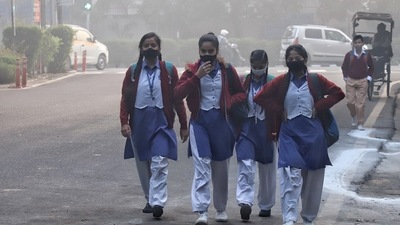 Delhi suspends physical classes once again owing to pollution after SC snub (Amit Sharma) Delhi suspends physical classes once again owing to pollution after SC snub (Amit Sharma)