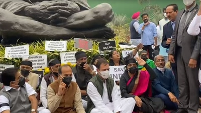 Opposition leaders stage a protest on Parliament premises on Thursday.&nbsp;