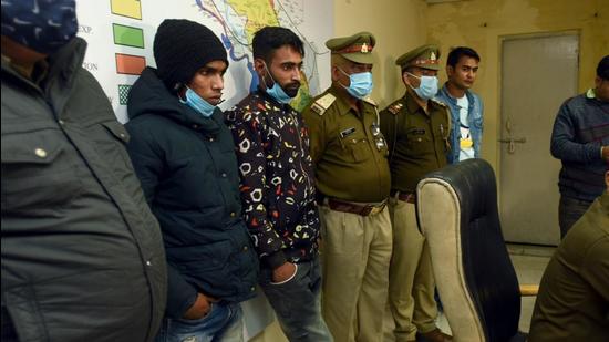Noida, India - December 02, 2021: Two persons involved in stealing mobile phones and laptops were arrested by Sector 39 Police in Noida, India, on Thursday, December 02, 2021. (Photo by Sunil Ghosh / Hindustan Times)