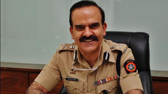 Former Mumbai Police commissioner Param Bir Singh has been suspended from service for alleged dereliction of duty and initiated disciplinary proceedings against the officer facing charges of extortion and corruption. (HT File) Former Mumbai Police commissioner Param Bir Singh has been suspended from service for alleged dereliction of duty and initiated disciplinary proceedings against the officer facing charges of extortion and corruption. (HT File)