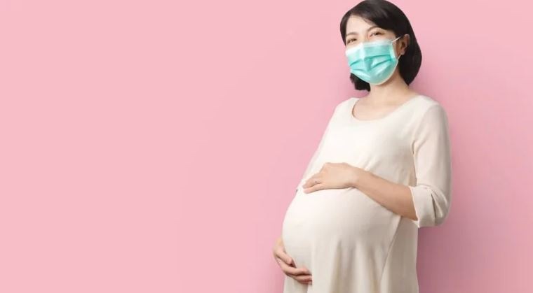 Personal care product chemicals influence hormones during pregnancy, says research (Shutterstock)