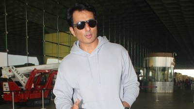 Actor Sonu Sood spotted outside Mumbai airport. (Varinder Chawla) 