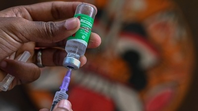INSACOG made the recommendation in light of the risks posed by the new B.1.1.529 or the Omicron variant of Covid-19. (AFP) INSACOG made the recommendation in light of the risks posed by the new B.1.1.529 or the Omicron variant of Covid-19. (AFP)