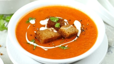 Tomato soup, beside providing the body with vitamin and other nutrients, also helps in growing the immunity. 