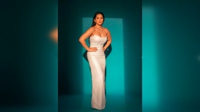 Sunny Leone hairstylist gave the actor a red carpet wet hairdo. Several celebrities like Zendaya, Kendall Jenner, Margot Robbie have aced the wet hair look on the red carpet. (Instagram/@sunnyleone) Sunny Leone hairstylist gave the actor a red carpet wet hairdo. Several celebrities like Zendaya, Kendall Jenner, Margot Robbie have aced the wet hair look on the red carpet. (Instagram/@sunnyleone)