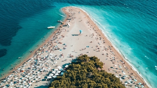 Croatia's tourist facilities face a shortage of up to one-third of their workforce next year, head of the national association of biggest tourist firms Veljko Ostojic said on Friday.(Pexels)