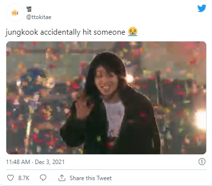 BTS singer Jungkook ensuring if a fan is okay.&nbsp;