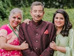Mallika Dua lost both her mother Chinna Dua and father Vinod Dua this year. Mallika Dua lost both her mother Chinna Dua and father Vinod Dua this year.