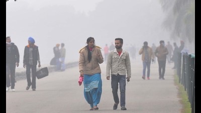 At 28.1°C, the maximum temperature in Chandigarh was also four notches above normal on Saturday. Just two days ago, it had plunged to 19°C after the arrival of a western disturbance in the region. (HT file) At 28.1°C, the maximum temperature in Chandigarh was also four notches above normal on Saturday. Just two days ago, it had plunged to 19°C after the arrival of a western disturbance in the region. (HT file)