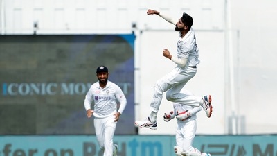 Mumbai, Dec 04 (ANI): India's Mohammed Siraj celebrates the dismissal of New Zealand's Will Young on the second day of the 2nd Test match between India and New Zealand, at Wankhede Stadium, in Mumbai on Saturday. (ANI Photo)
(ANI ) Mumbai, Dec 04 (ANI): India's Mohammed Siraj celebrates the dismissal of New Zealand's Will Young on the second day of the 2nd Test match between India and New Zealand, at Wankhede Stadium, in Mumbai on Saturday. (ANI Photo)
(ANI )